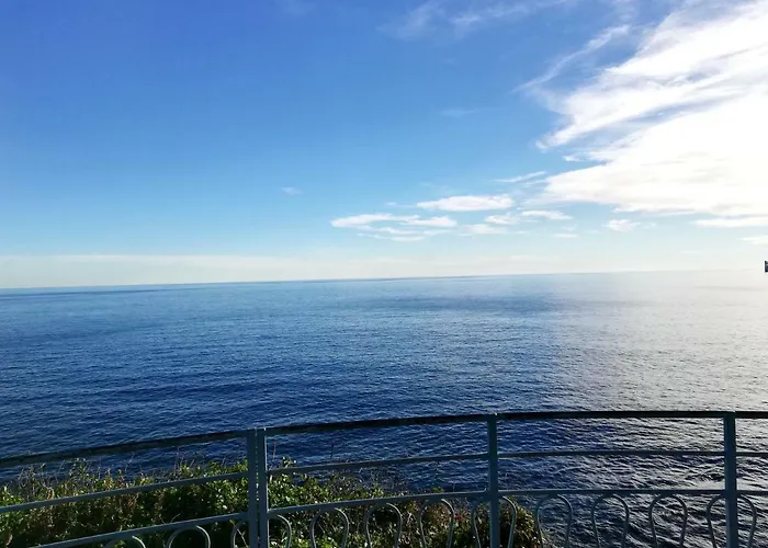 Ancient Porticciolo - Nervi Genua